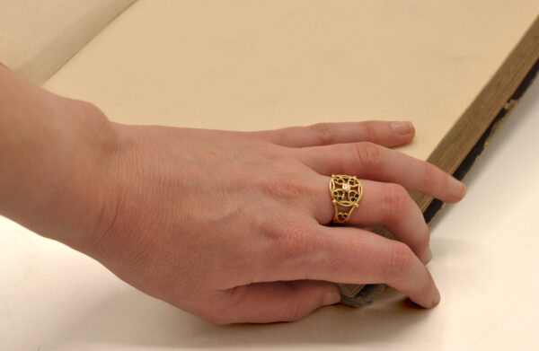 Bague templier or diamant