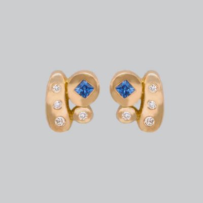 Boucles d'oreilles saphirs bleu diamants