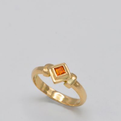 Bague saphir orange